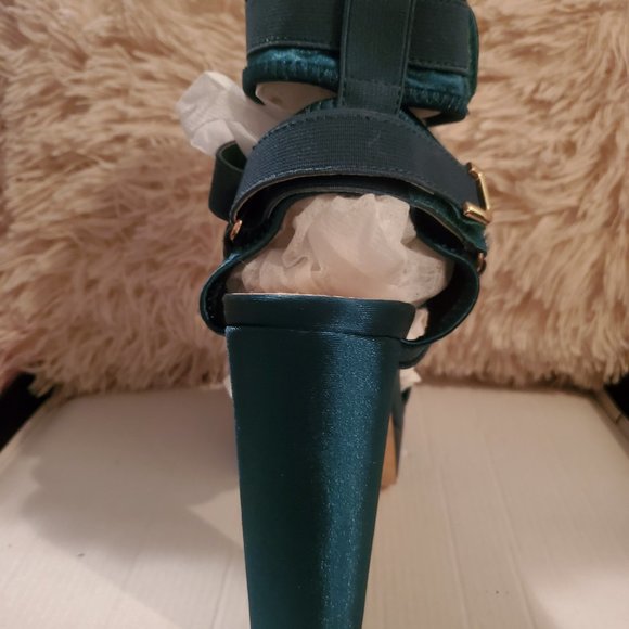 Green Satin heels - Picture 3 of 8